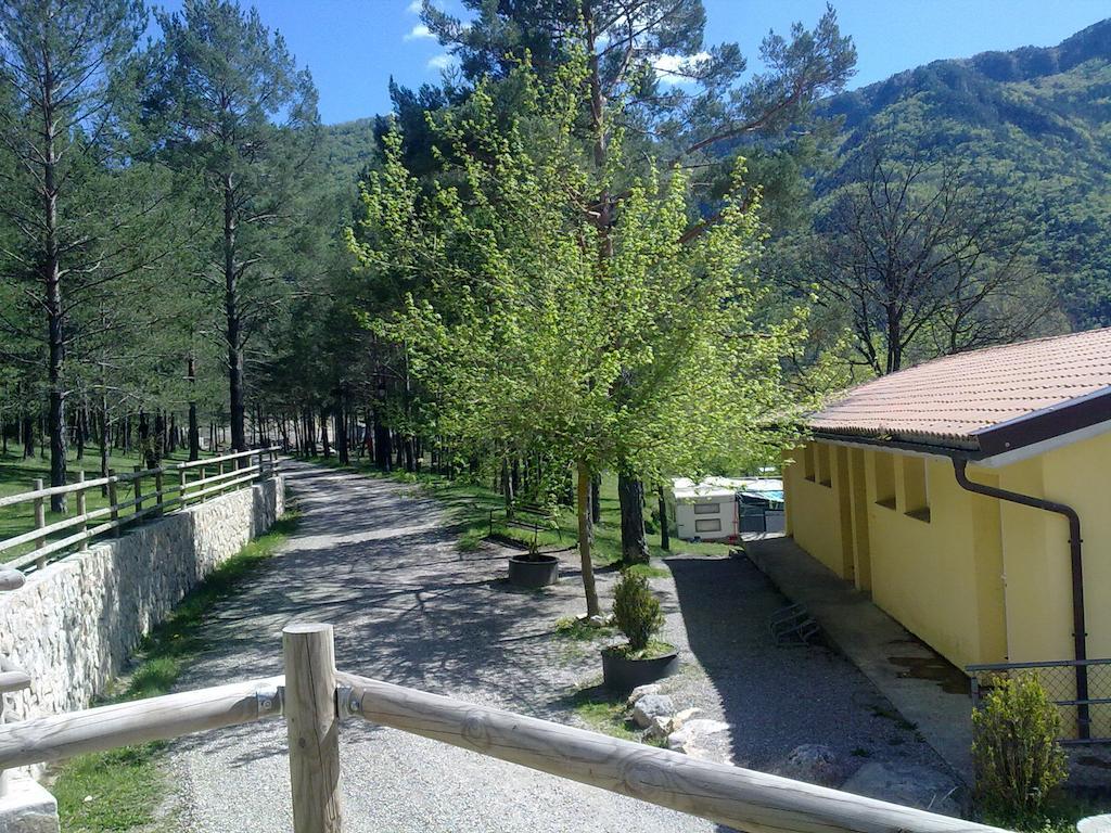 Camping L'Espelt Ла-Побла-де-Лильет Экстерьер фото